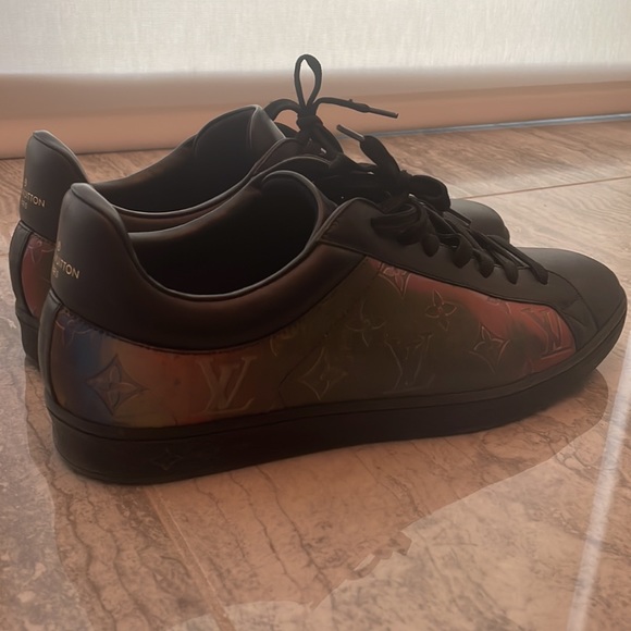 LOUIS VUITTON iridescent, holographic low tops size 10 - Picture 3 of 5